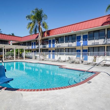 Econo Lodge Palm Harbor - Clearwater エクステリア 写真